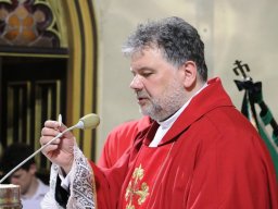 Wielki Piątek i Boży Grób 2025